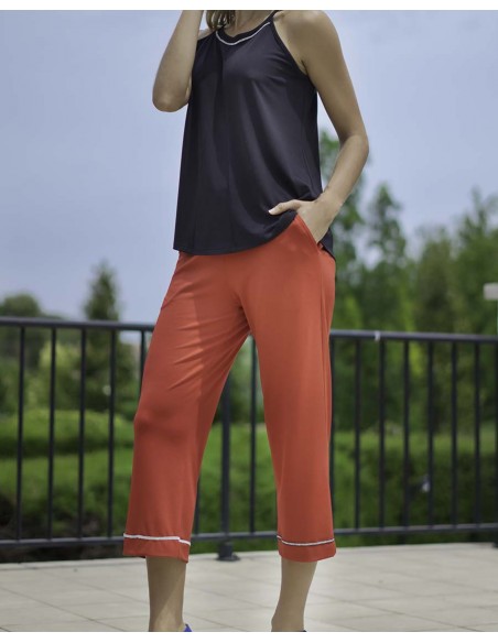 PANTALON LARGO 3/4 PUNTO LISO BAJO CON ADORNO