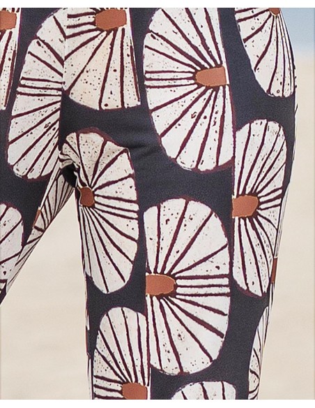 PANTALON LARGO POLIESTER ESTAMPADO CON BOLSILLO PANTALON LARGO POLIESTER ESTAMPADO CON BOLSILLO