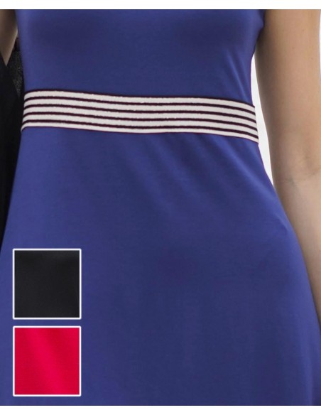 VESTIDO ACAMPANADO DE PUNTO LISO