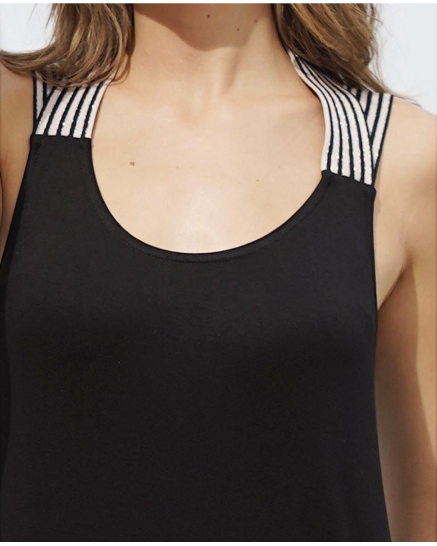 TOP CON TIRANTES Y ESPALDA DESCUBIERTA