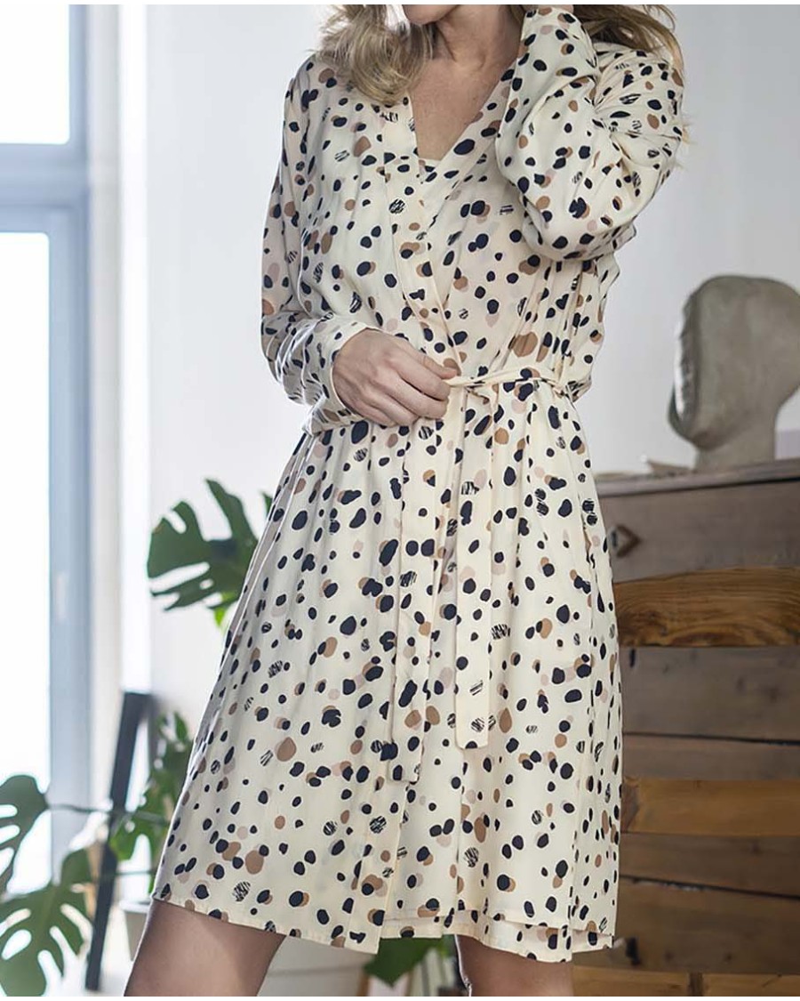 BATA CRUZADA ESTAMPADA CON CINTURON 100%VISCOSA