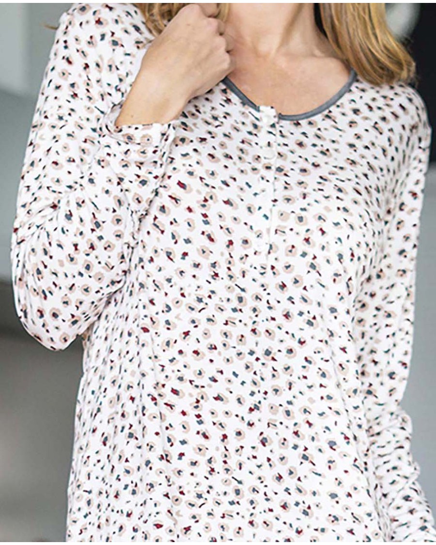 CAMISOLA ESTAMPADA CON TAPETA CON BOTONES
