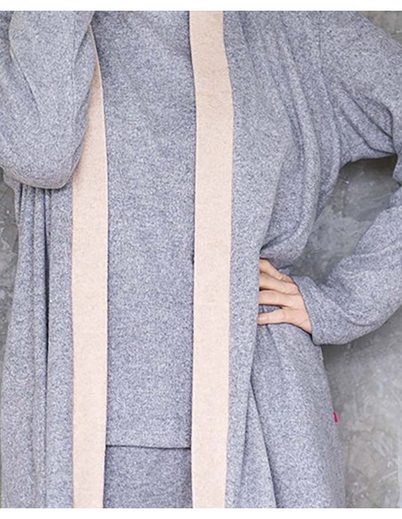 CÁRDIGAN DE PUNTO CON DETALLE DE CONTRASTE Y BOLSILLOS LATERALES CÁRDIGAN DE PUNTO CON DETALLE DE CONTRASTE Y BOLSILLOS LATERALES