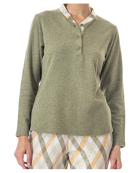 PIJAMA DE PUNTO MILANO CON CAMISETA LISA Y PANTALÓN ESTAMPADO PIJAMA DE PUNTO MILANO CON CAMISETA LISA Y PANTALÓN ESTAMPADO