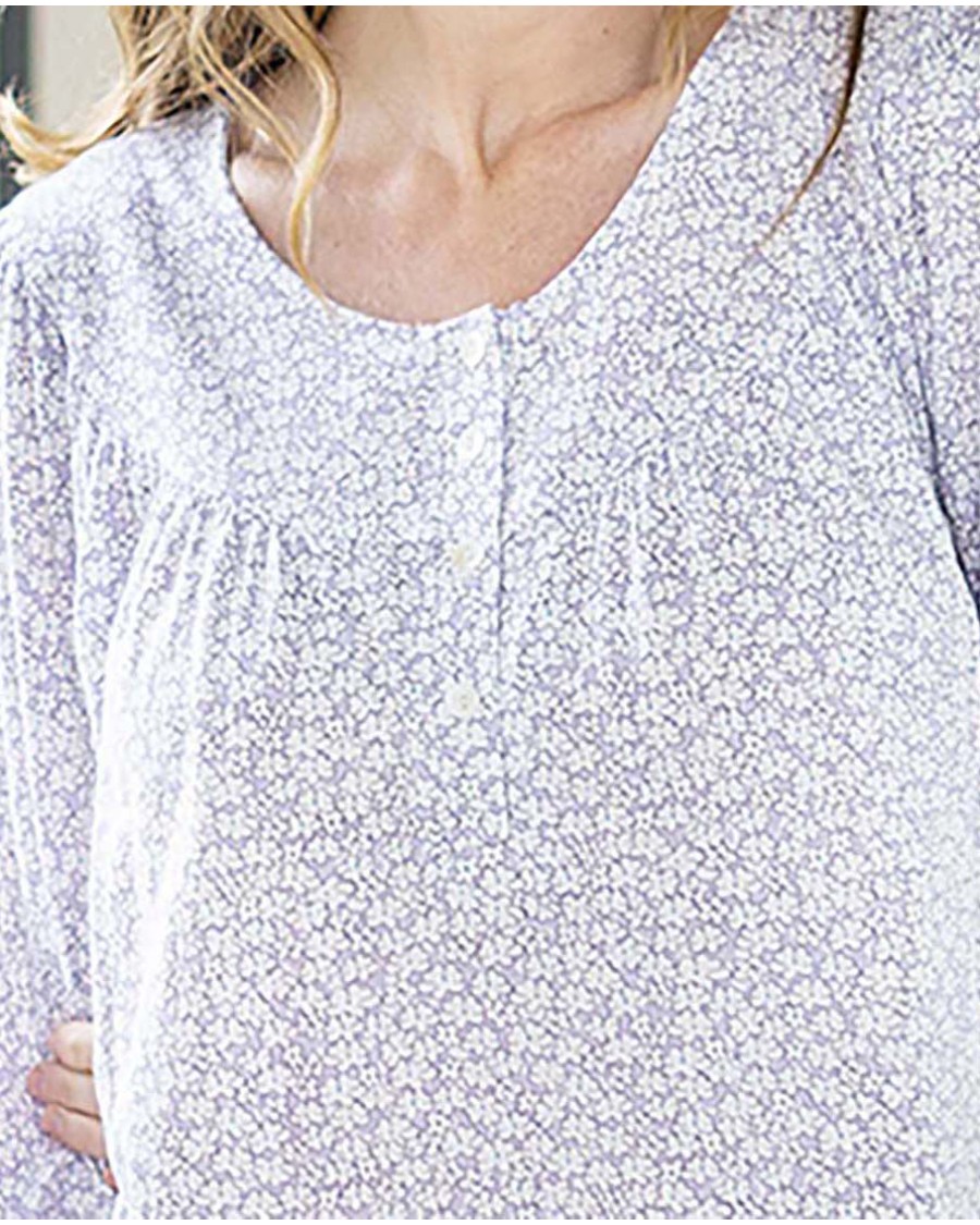 CAMISÓN ESTAMPADO CON PECHERO Y TAPETA CON BOTONES