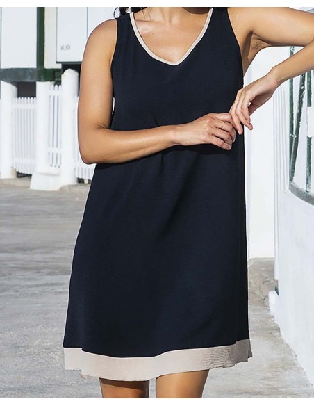 VESTIDO SIN MANGAS CON RIBETE A CONTRASTE