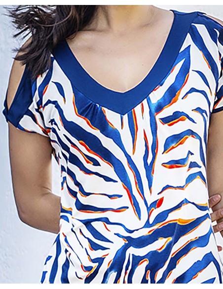 VESTIDO ESTAMPADO CON ABERTURA EN HOMBROS Y ESCOTE EN V